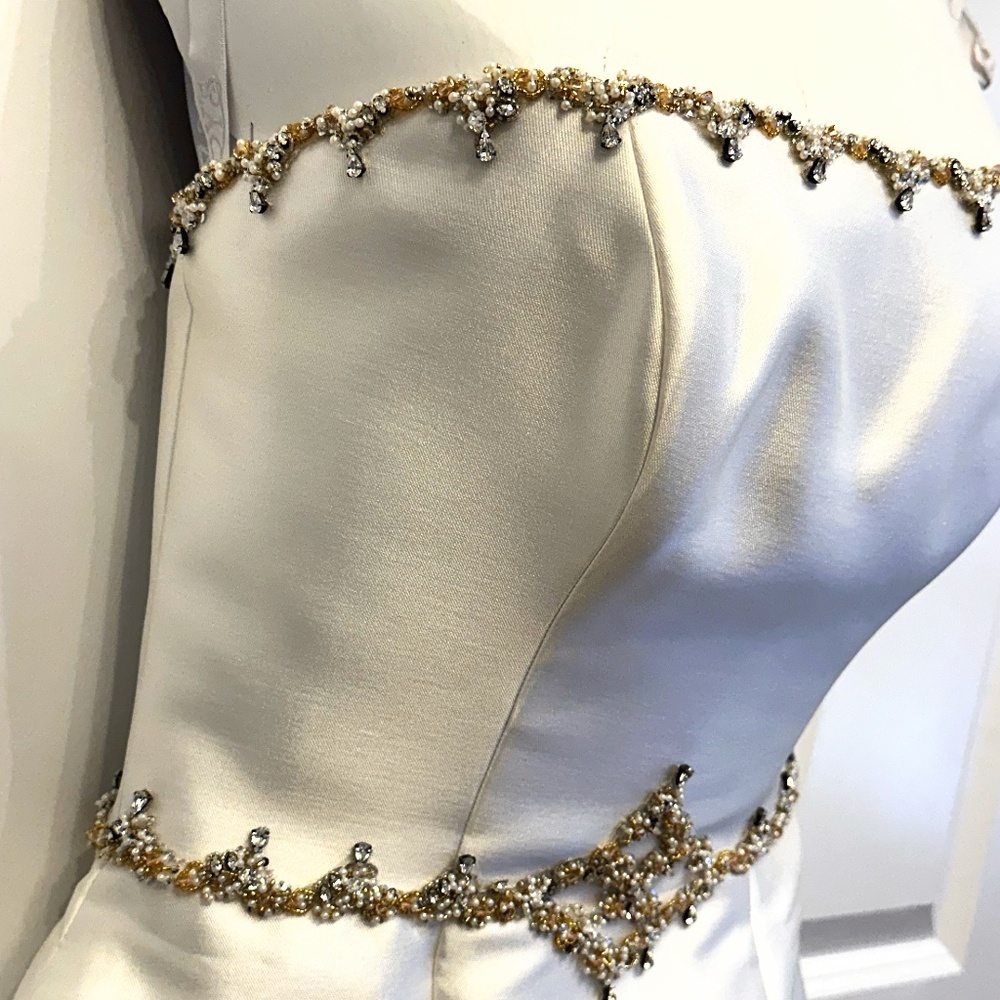 EUC- Mary’s wedding/ formal dress - Picture 5 of 10